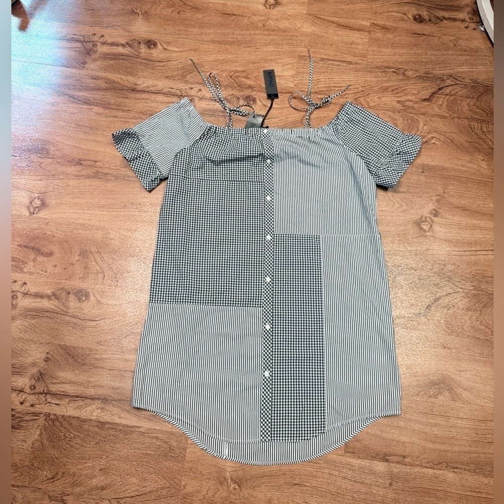 Buffalo David Bitton Patchwork Shoulder Tie Dress - Picture 7 of 7